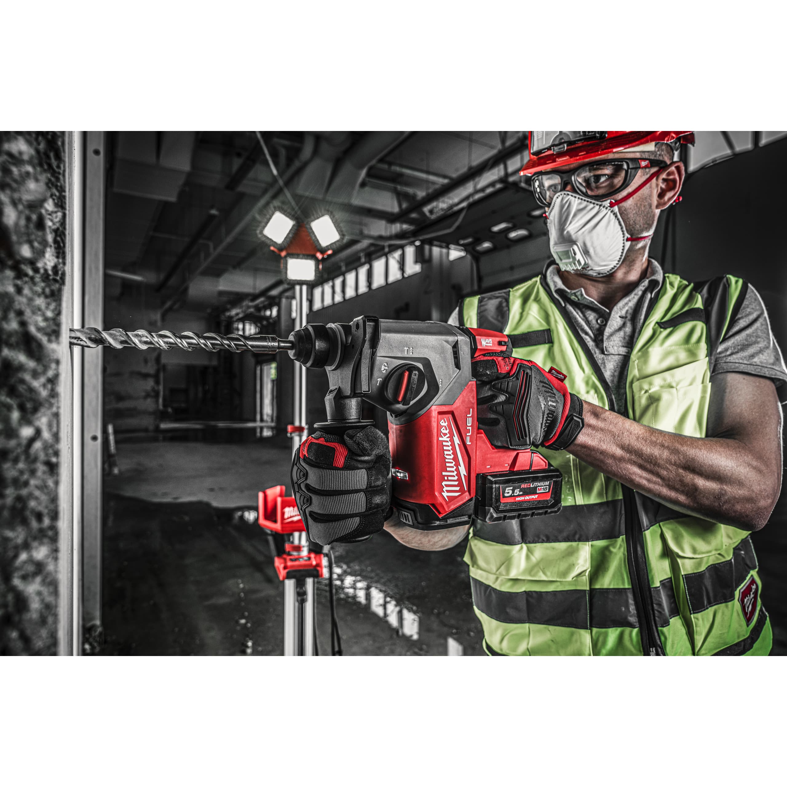 137132_Milwaukee_18V_combihamer_26mm_SDS_plus_2_5j_FUEL_M18_FH_0X_p2