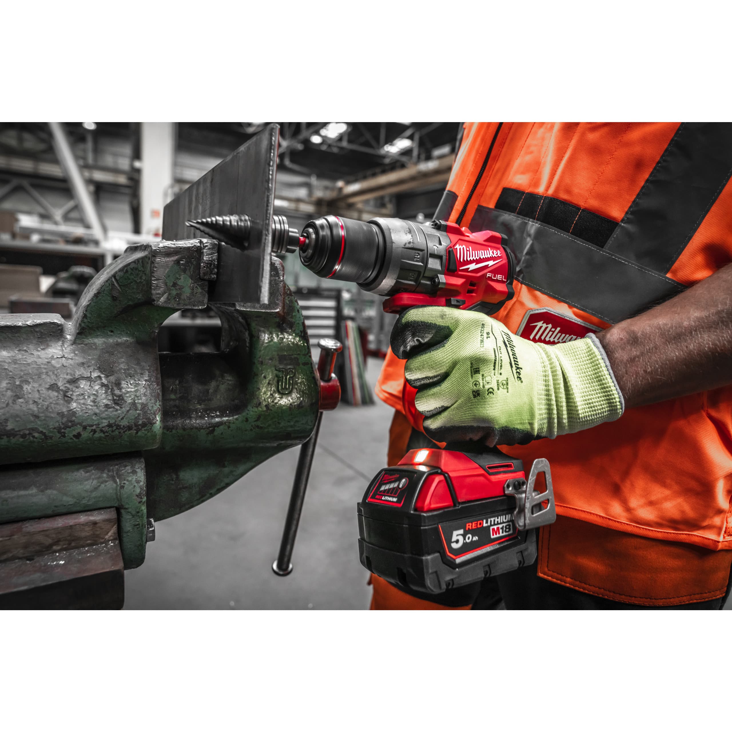 137167_Milwaukee_18V_combiset_2_kit_FUEL__FPD3_FID3__M18_FPP2A3_502X_p2