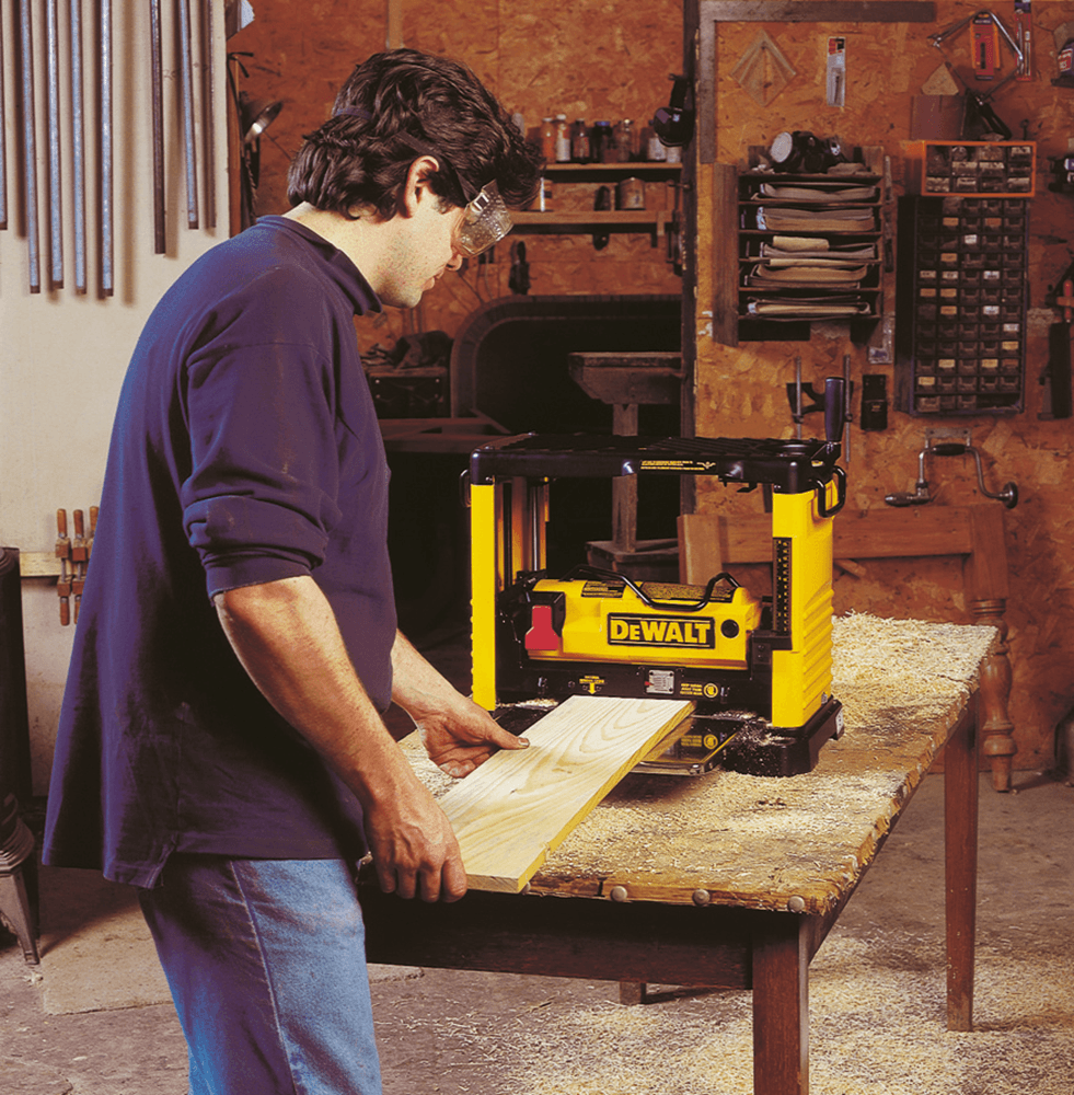 138317_Dewalt_vandiktebank_152_317mm_1000W_DW733_QS_p4