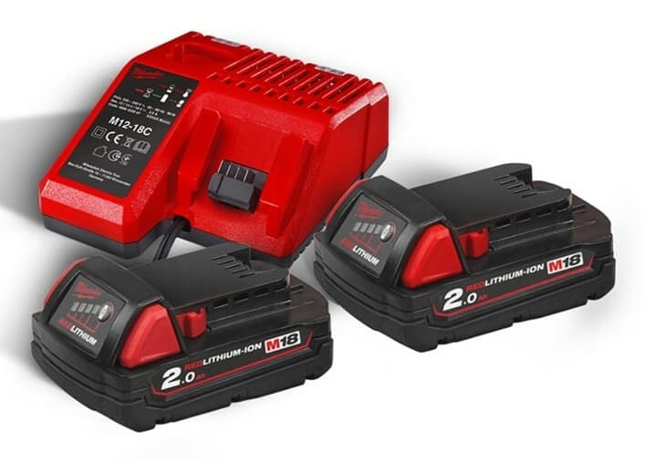 Milwaukee accu startset M18 NRG-202 3A lader 2x 2,0Ah