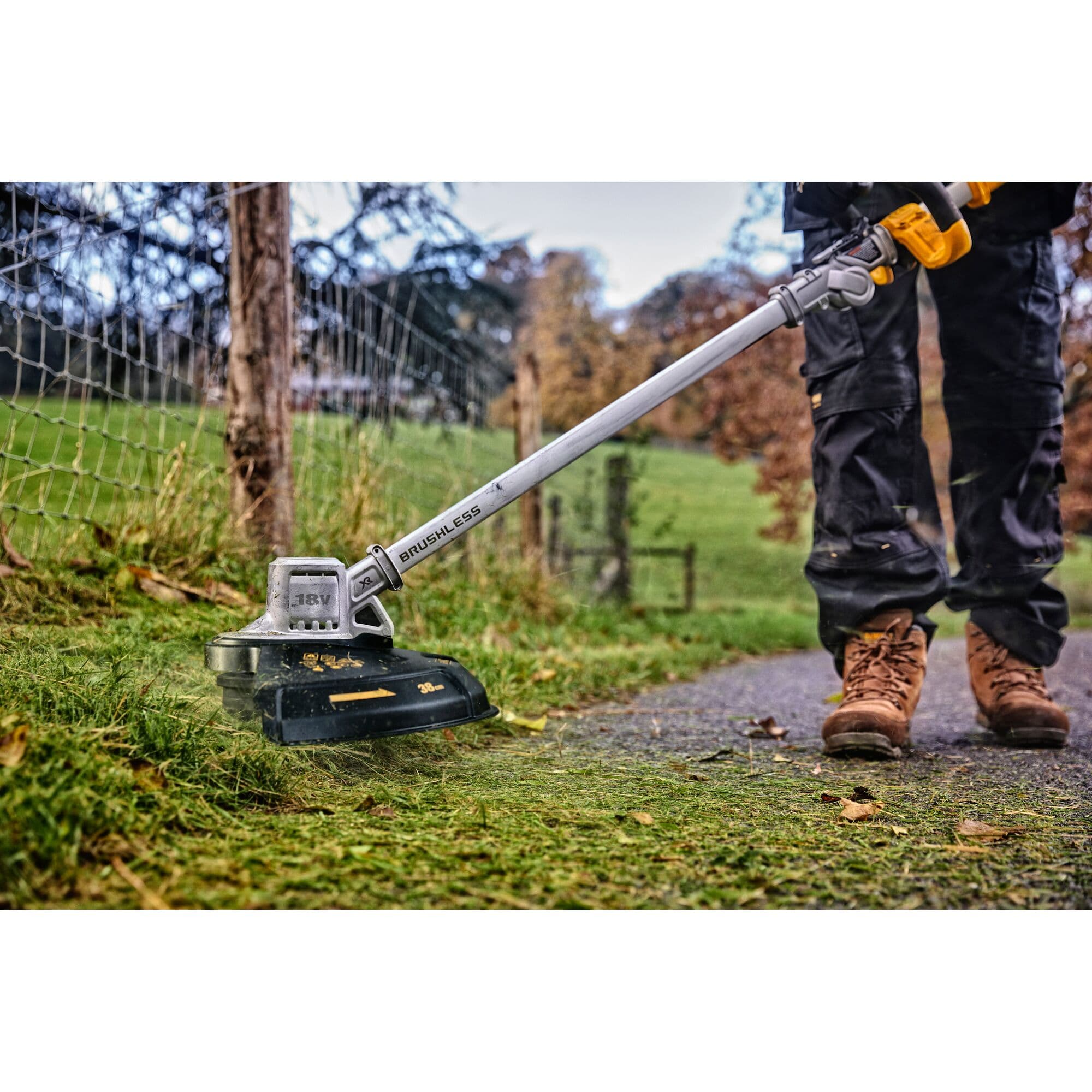 147478_Dewalt_18V_grastrimmer_36cm_DCMST561N_XJ_p8
