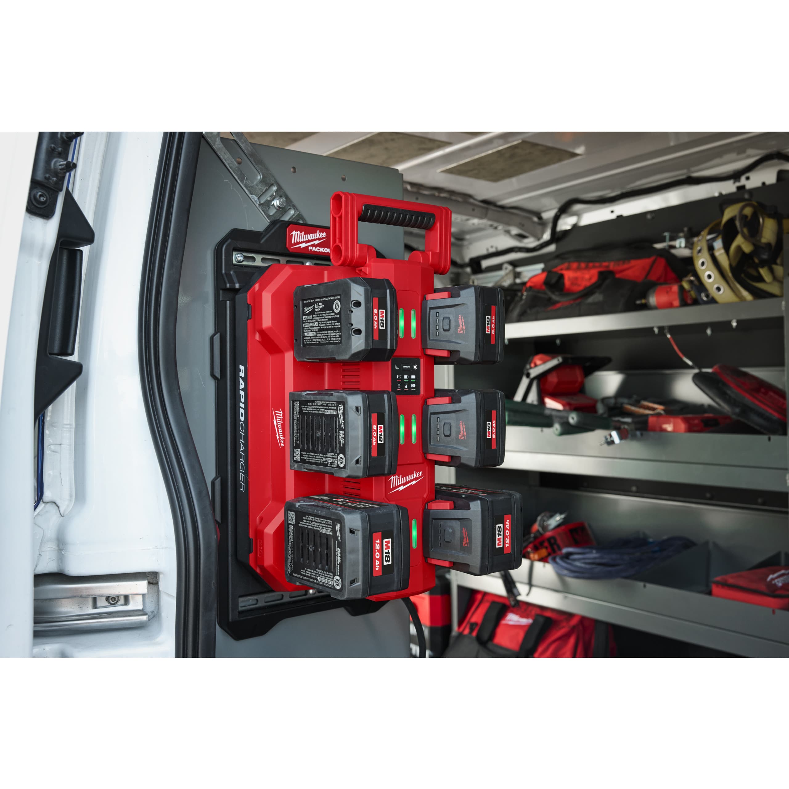 147651_Milwaukee_18V_acculader_6A_6_voudig_snel_lader_PACKOUT_M18_MPC6_p4