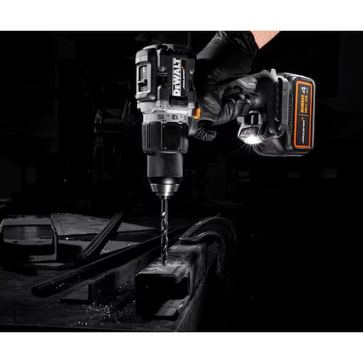 148497_Dewalt_18V_klopboor_schroefmachine_90Nm_McLaren_F1_2x_5_0Ah_DCD85MP2T_QW_p16