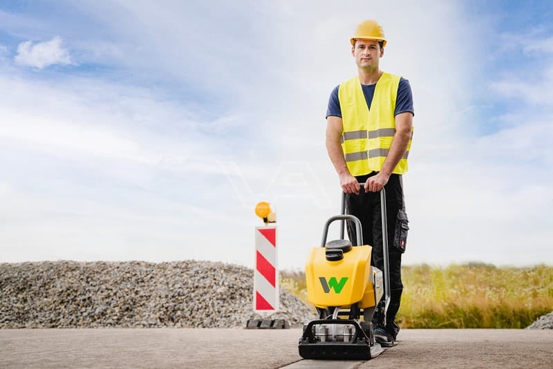 603404_Trilplaat_op_accu_Wacker_APS_1550_e___Voordeelpakket_p3