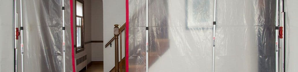 ZipWall stofscherm in actie