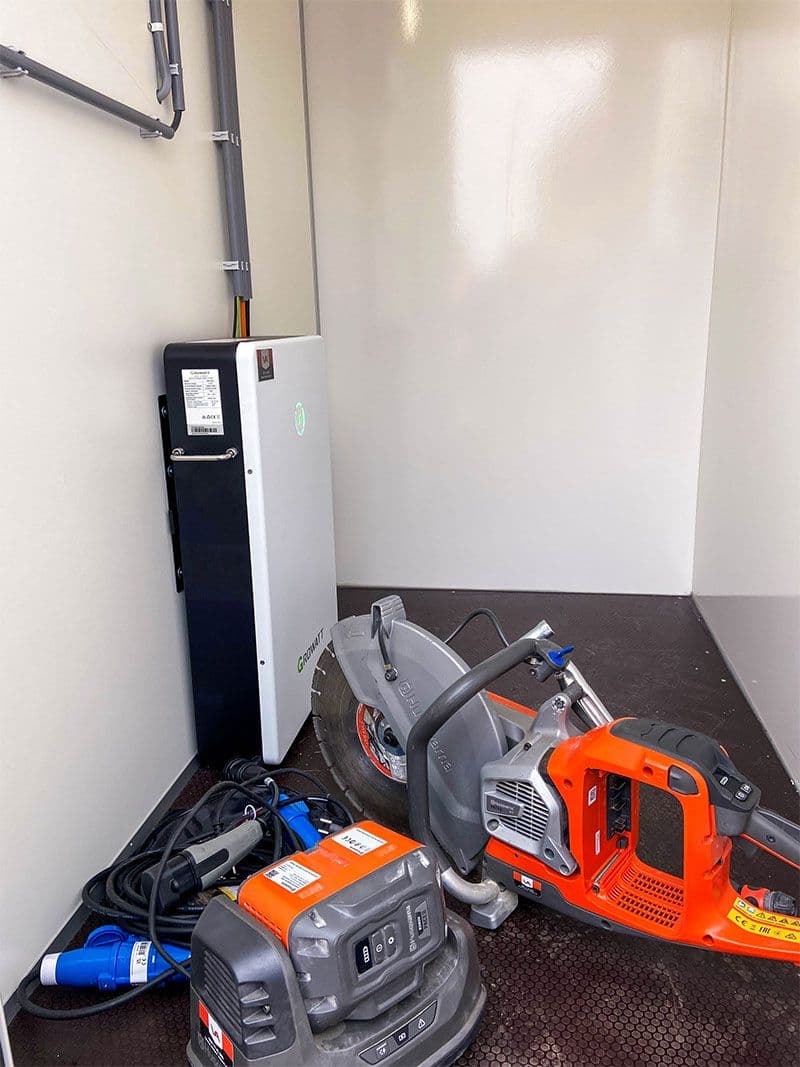 Machines opladen in de ECO keet