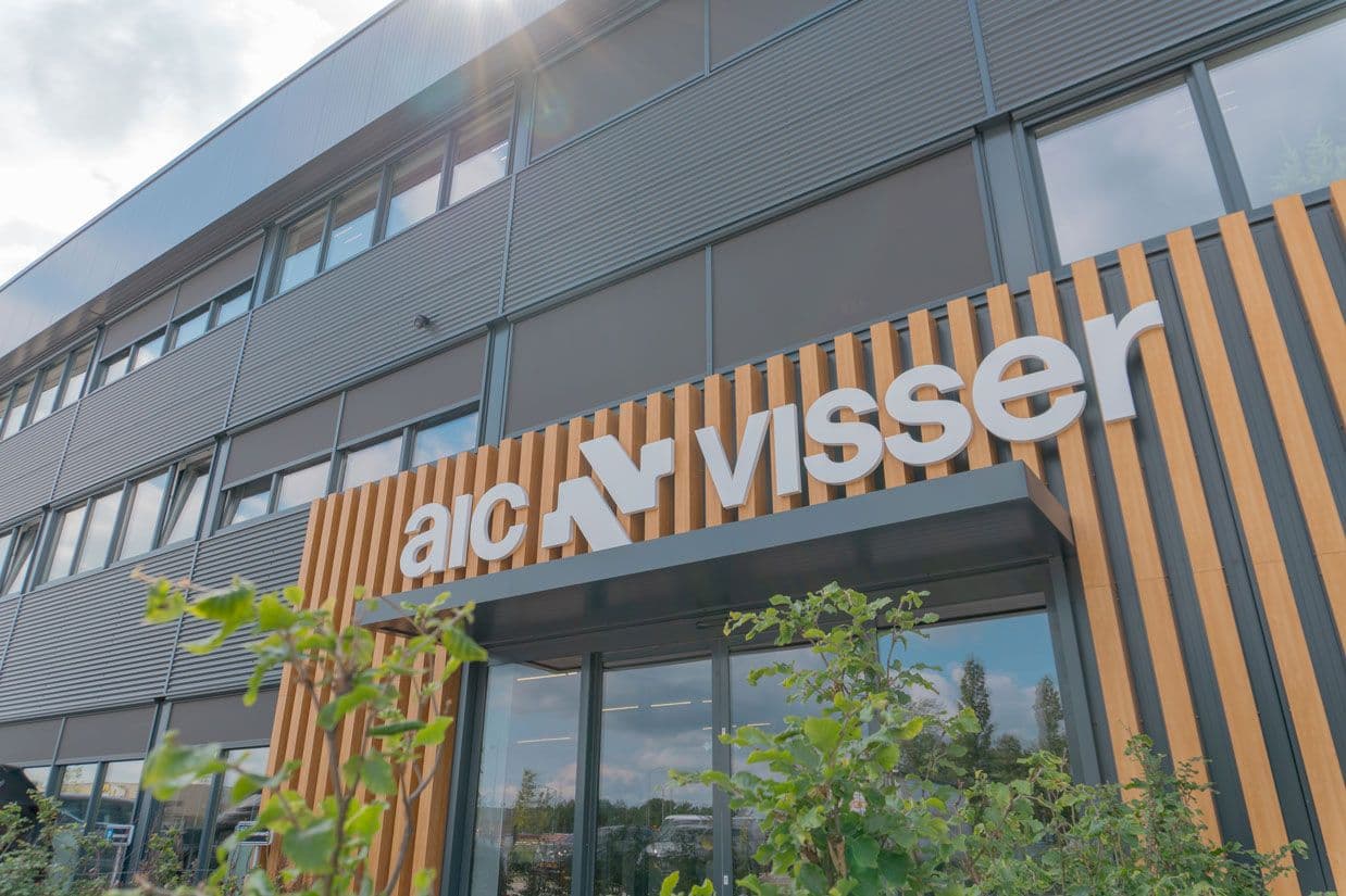 AICVisser Assen Entree Logo-06